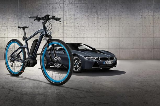 BMW SHOWS THE BIKE COMPANIES HOW TO OUTFIT AN ELECTRIC BIKE FOR THE PEOPLE
